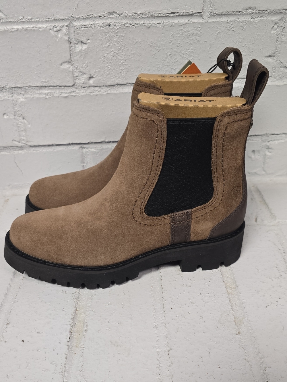Ariat Suede Wexford Lug H20 Chelsea Boots.  New In Box.